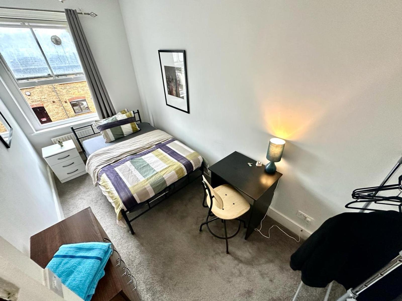 Whitechapel Station Rooms لندن المظهر الخارجي الصورة