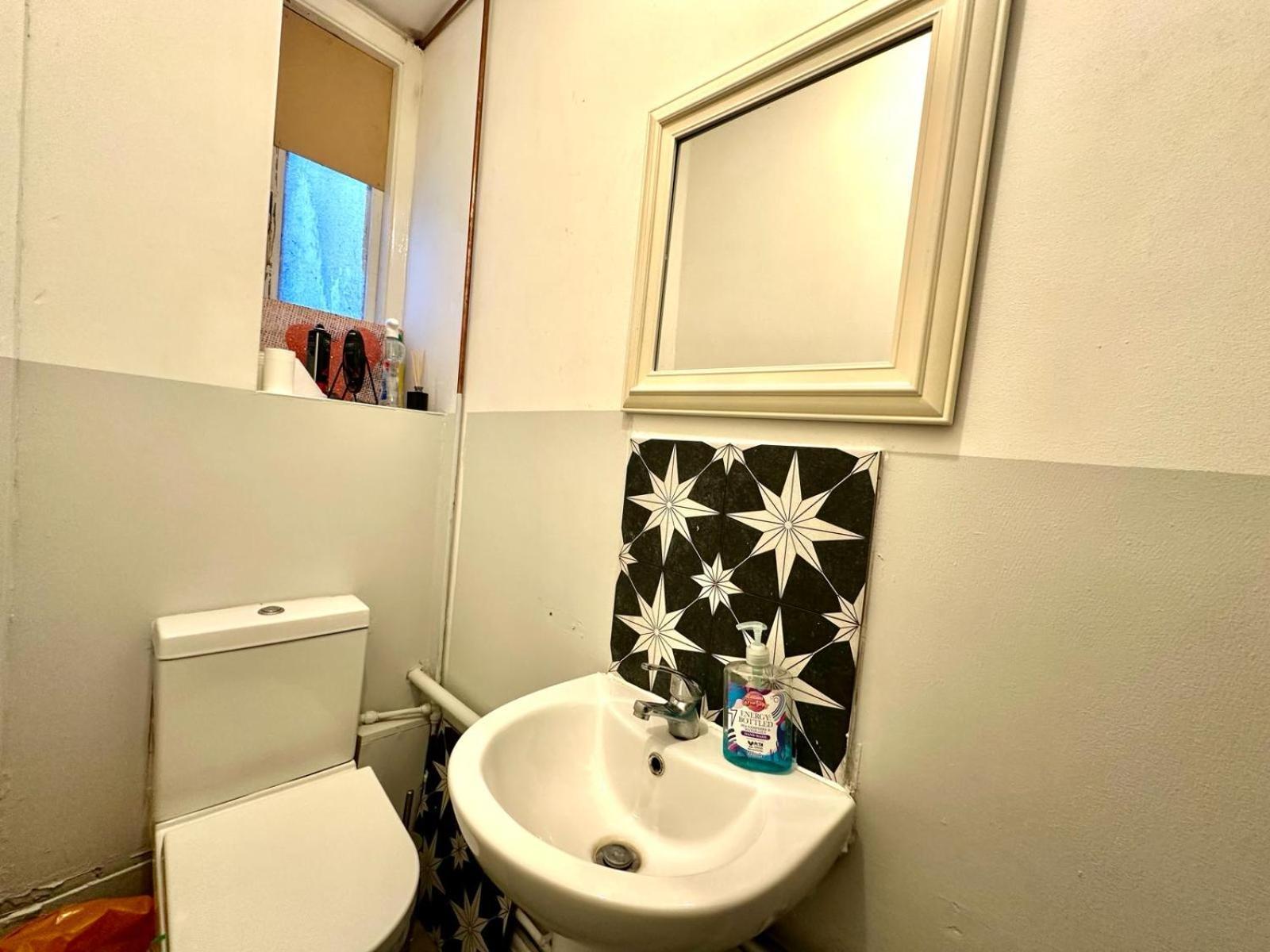 Whitechapel Station Rooms لندن المظهر الخارجي الصورة
