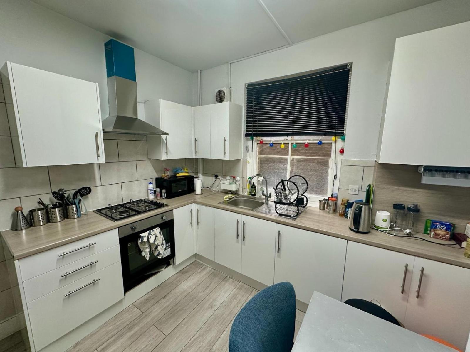 Whitechapel Station Rooms لندن المظهر الخارجي الصورة