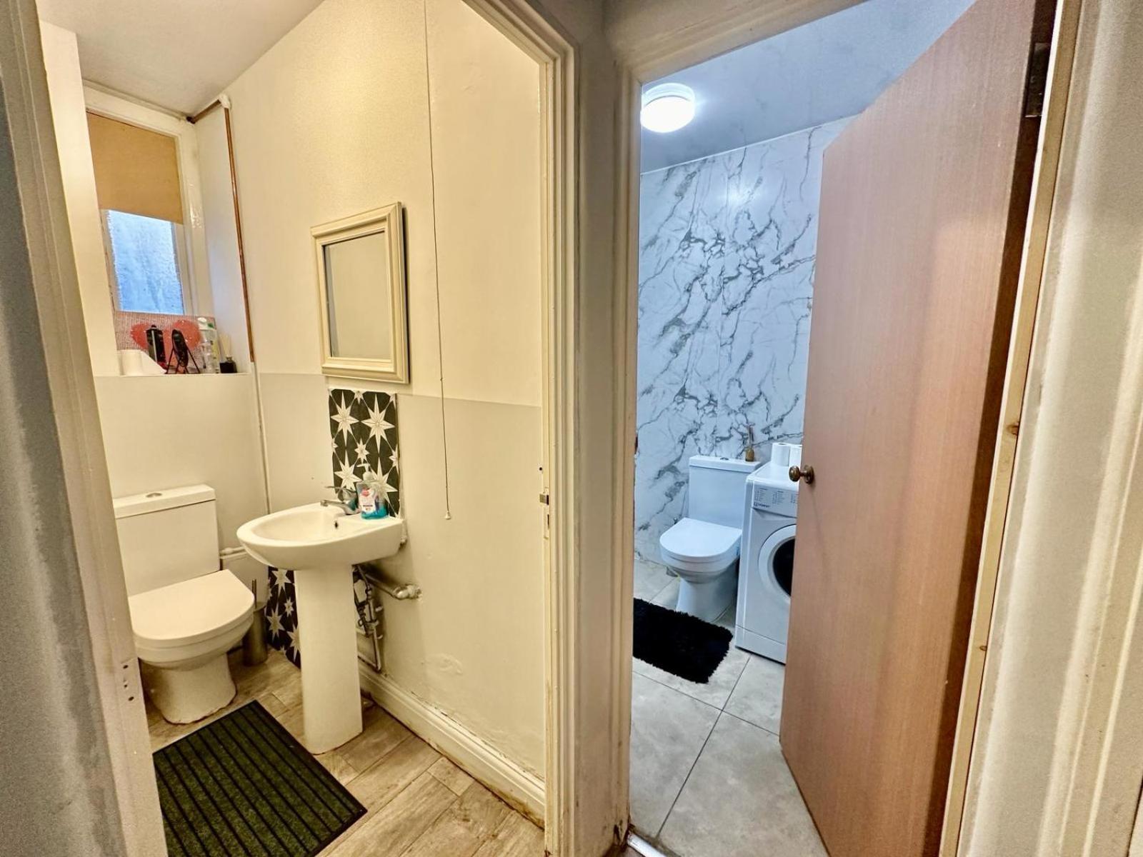 Whitechapel Station Rooms لندن المظهر الخارجي الصورة